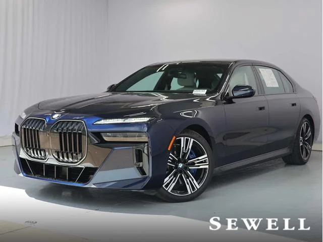 2025 BMW 7 Series 760i xDrive Sedan's photo