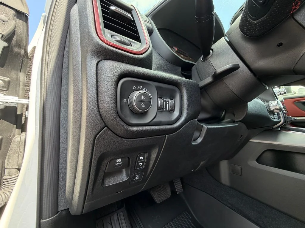New 2026 Bright White Clear-Coat Exterior Paint RAM Rebel image 18