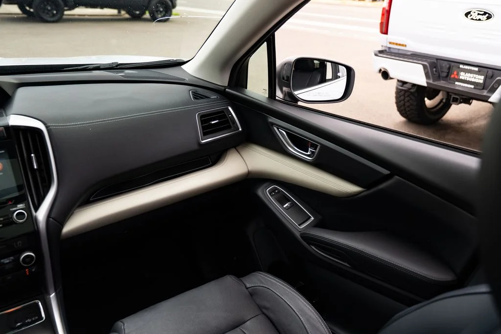 Used 2019 Silver Subaru Limited image 10