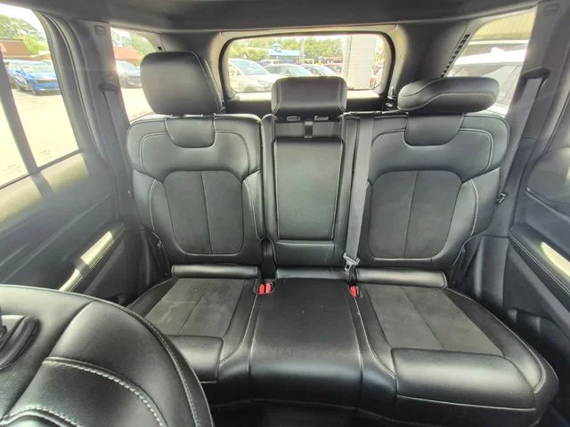 Used 2025 Silver Jeep Altitude image 11