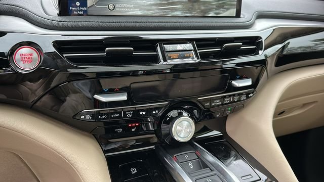 New 2026 Platinum White Pearl Acura Base image 18