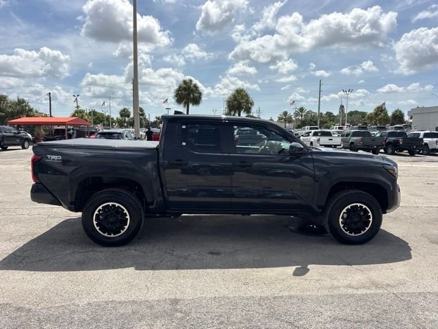 2025 Toyota Tacoma TRD Off Road - Photo 11