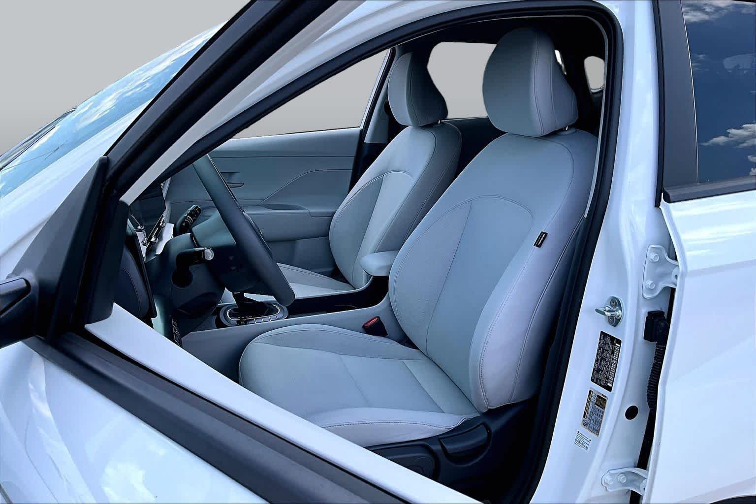 Certified Used 2026 Atlas White Hyundai SE image 8