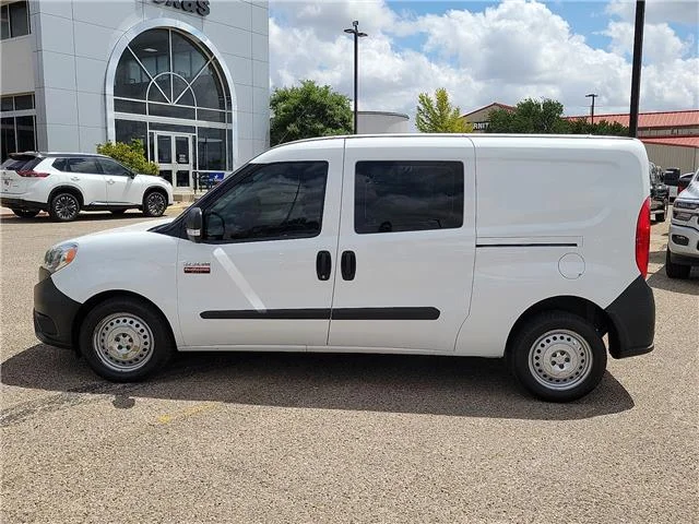 Used 2021 White RAM  image 2