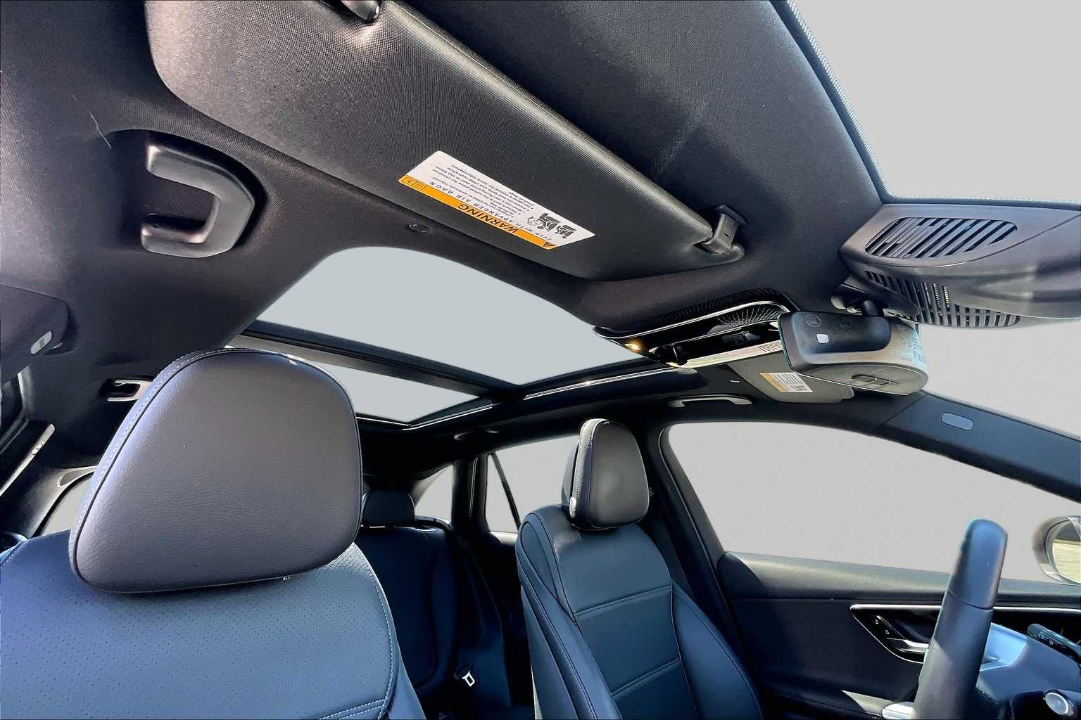 Used 2025 Black Mercedes-Benz GLC 300 image 14