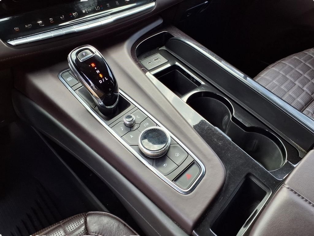 Used 2021 Infrared Cadillac Sport Platinum image 12
