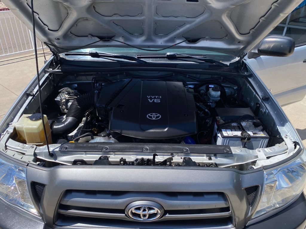 Used 2009 Silver Streak Mica Toyota DBL CAB 4WD LB AT image 21