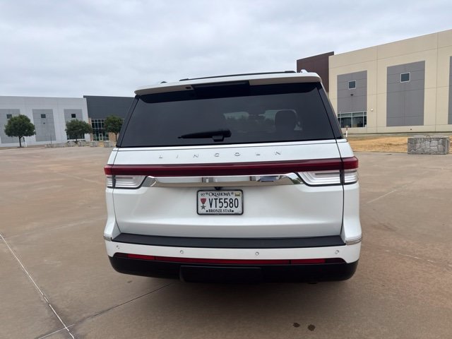 Used 2022 White Metallic Lincoln Reserve image 18