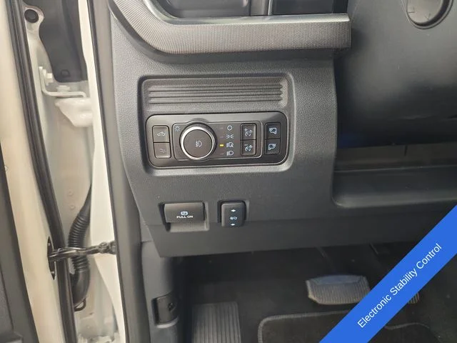 New 2026 Star White Metallic Tri-Coat Ford F-250® Platinum® image 42