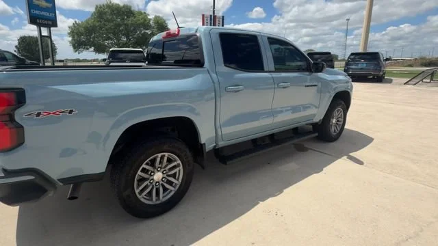 Used 2026 Snowdrift Metallic Chevrolet LT image 8