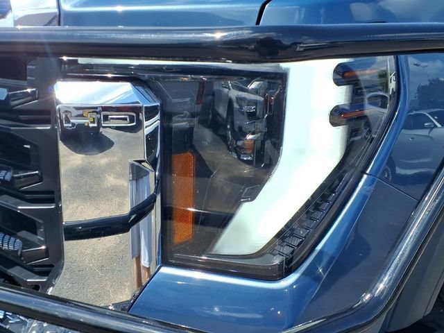 Used 2025 Downpour Metallic GMC Pro image 9