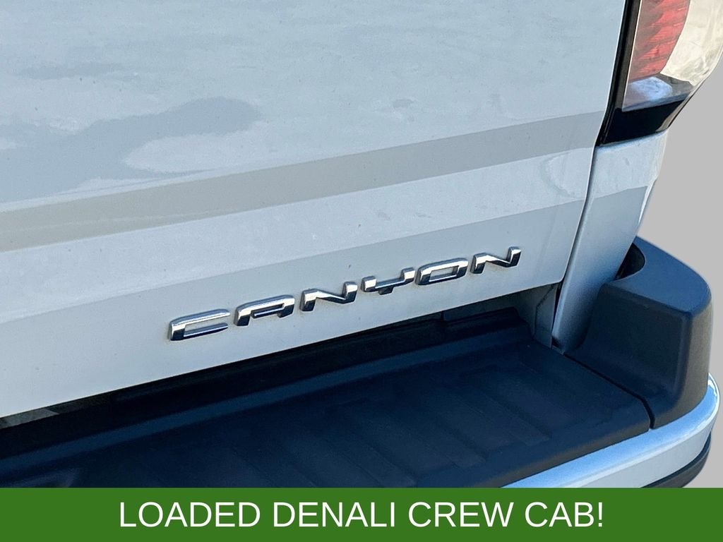 Used 2022 White GMC Denali image 12