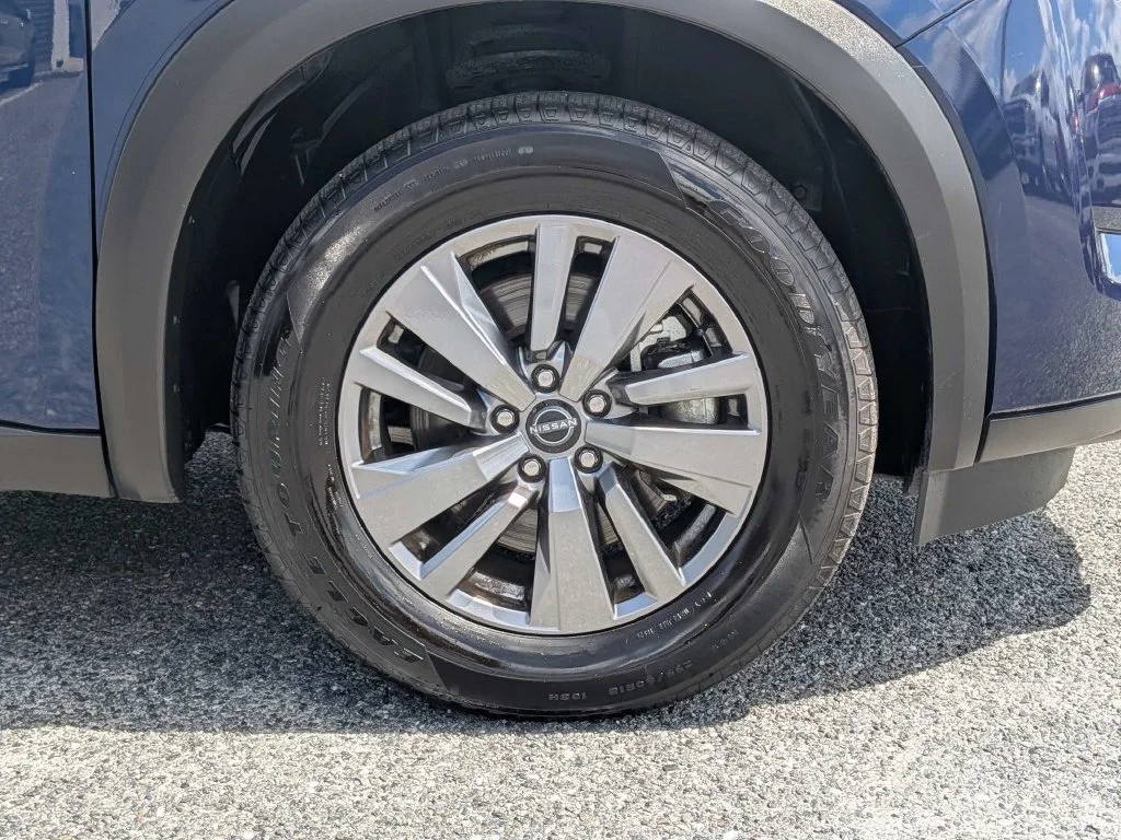 Certified Used 2025 Deep Ocean Blue Nissan SV image 11