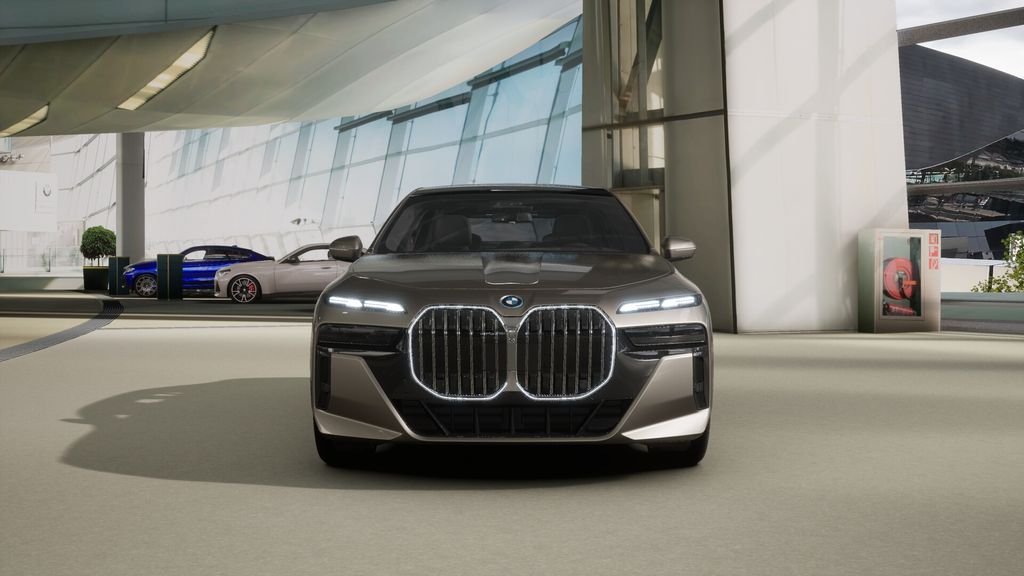 2026 BMW 7 Series 750e - Photo 30