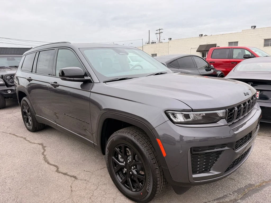 New 2026 Gray Jeep Laredo image 4