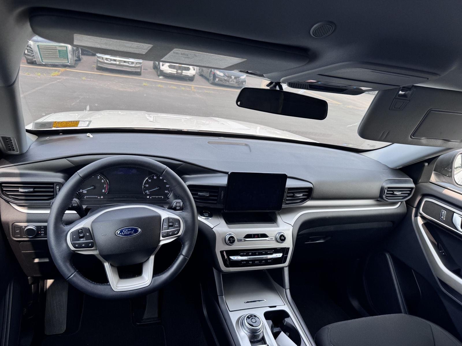 Used 2021 Oxford White Ford XLT image 8