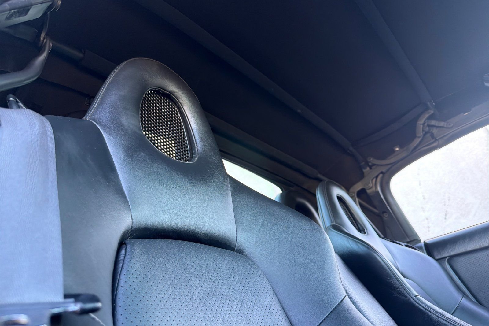Used 2001  Honda Base image 19