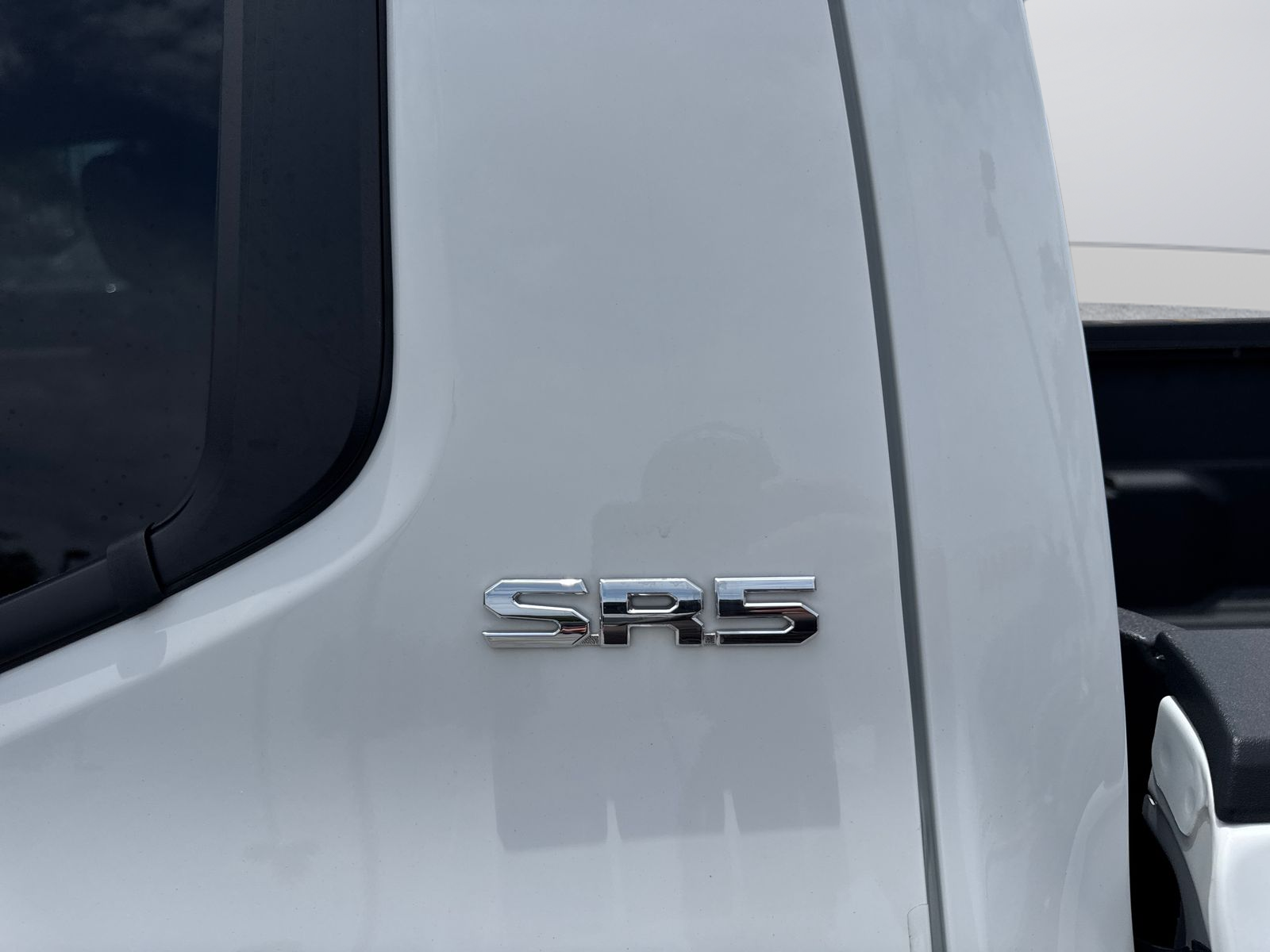Used 2024 White Toyota SR5 image 42