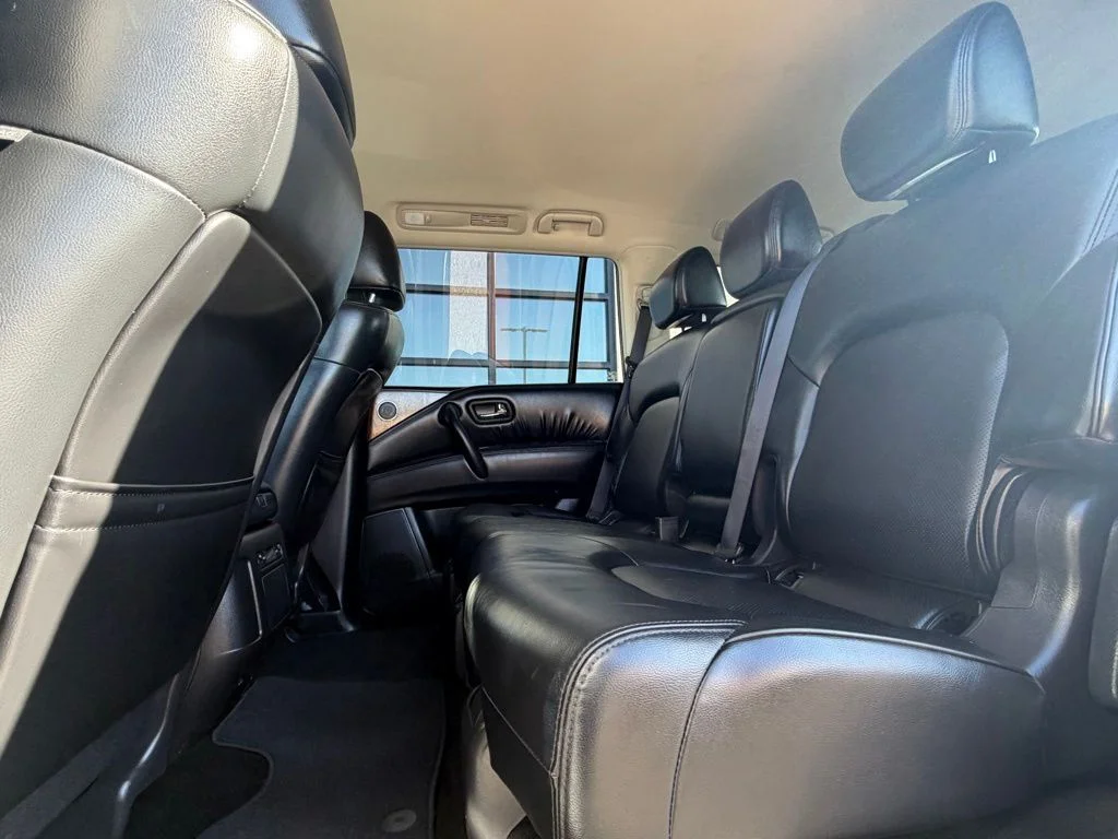 Used 2024 Silver Nissan SL image 18