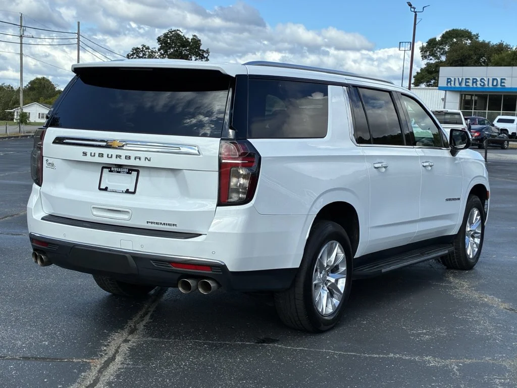 Used 2023 SUMMIT WHITE Chevrolet Premier image 7