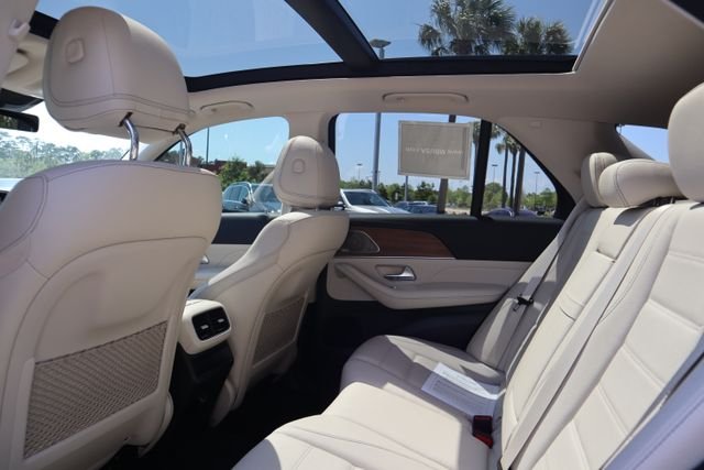 Used 2022 Obsidian Black Metallic Mercedes-Benz GLE 350 image 22