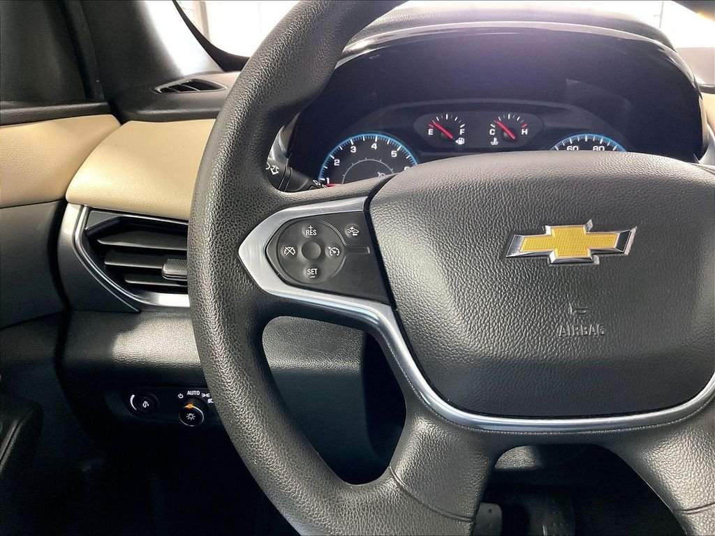 Used 2022 Silver Chevrolet LS image 23