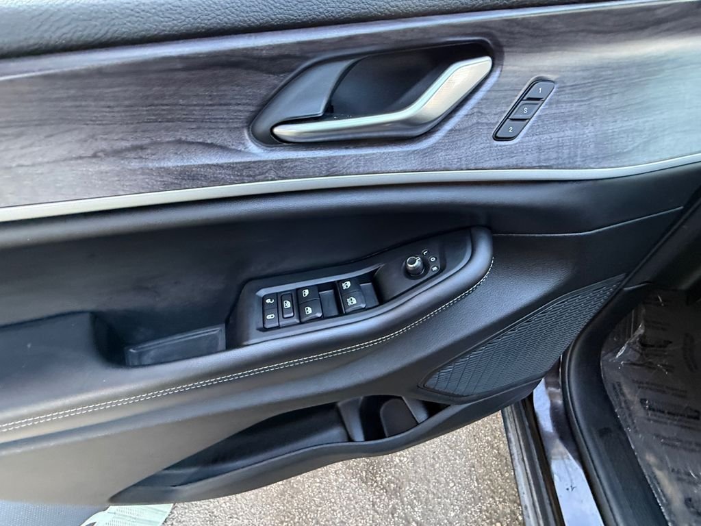 Used 2023 Orange Jeep Limited image 11
