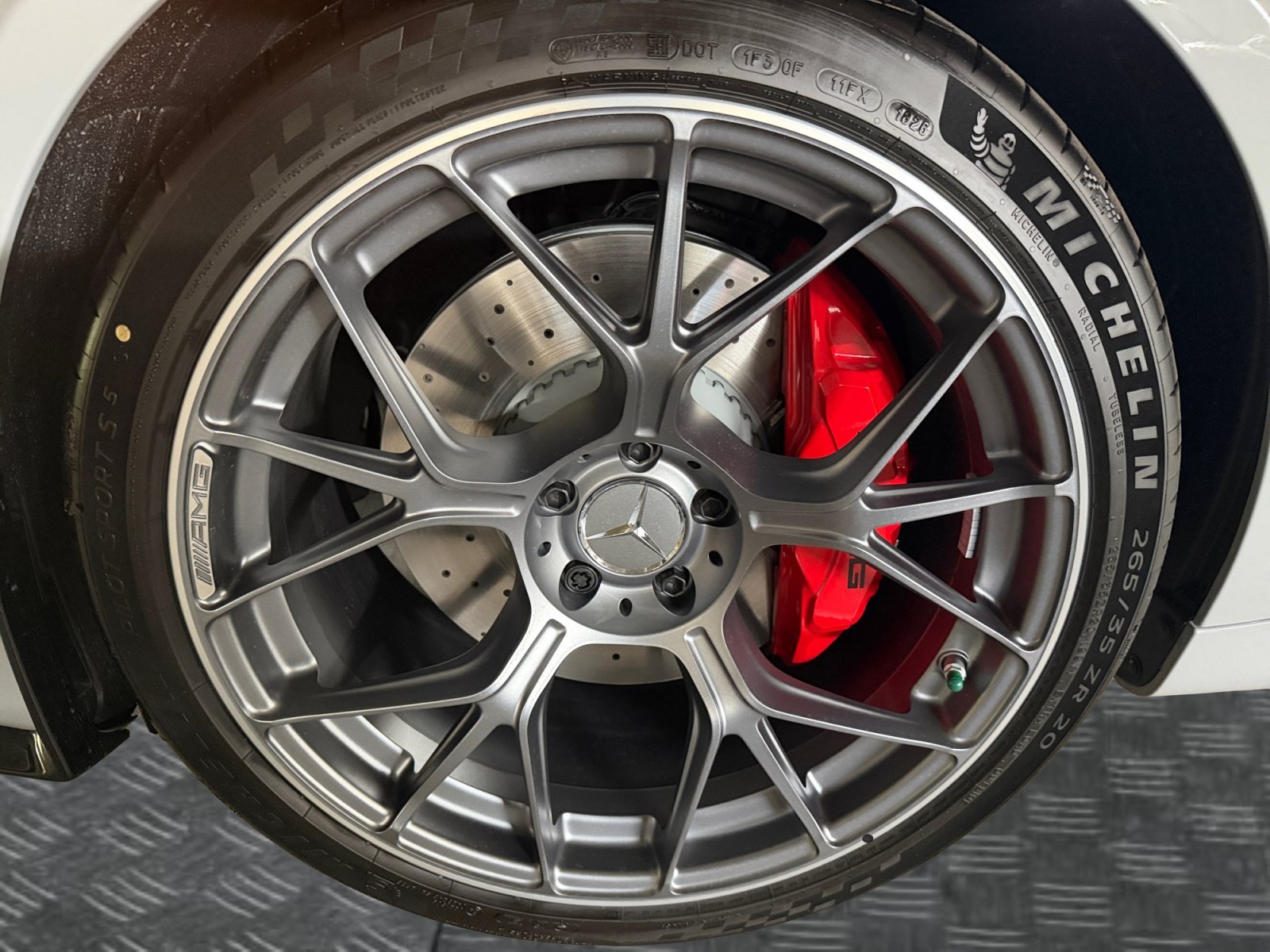 New 2026 MANUFAKTUR Alpine Grey Mercedes-Benz AMG® CLE 53 4MATIC+ Coupe image 34