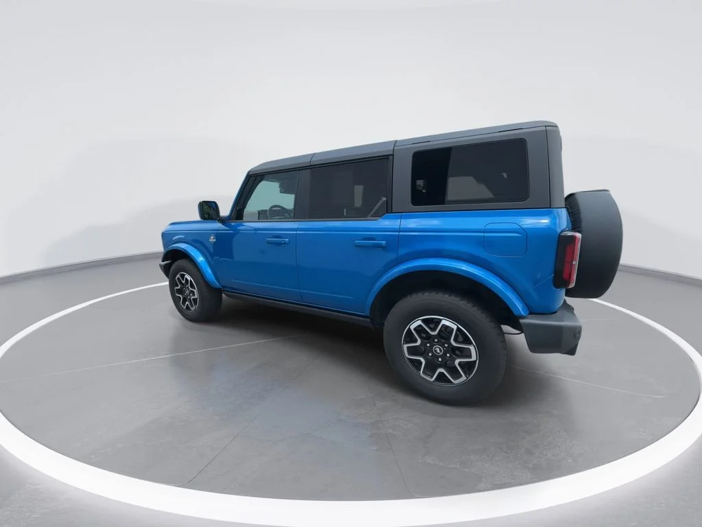 Used 2024 Blue Ford Outer Banks image 6