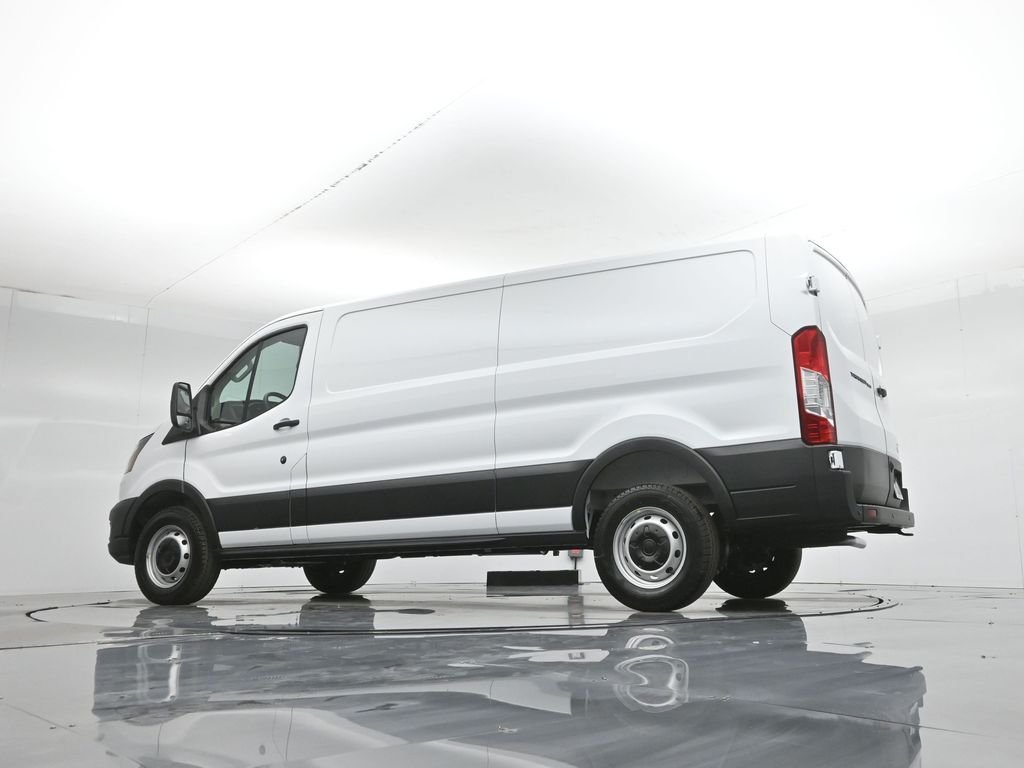 New 2026 Oxford White Ford Base image 48