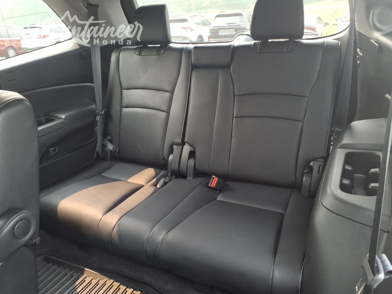 Used 2018 Modern Steel Metallic Honda Elite image 13