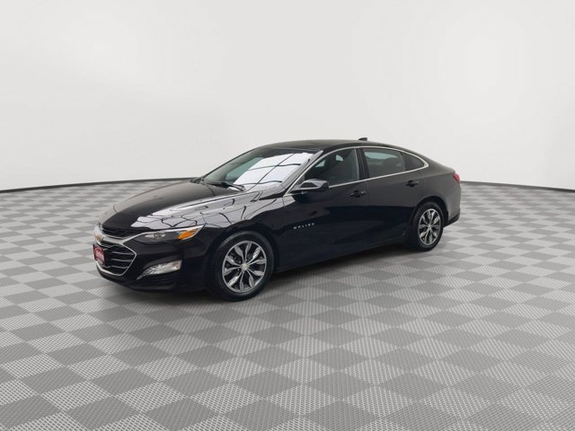 Used 2024 Mosaic Black Metallic Chevrolet LT image 34