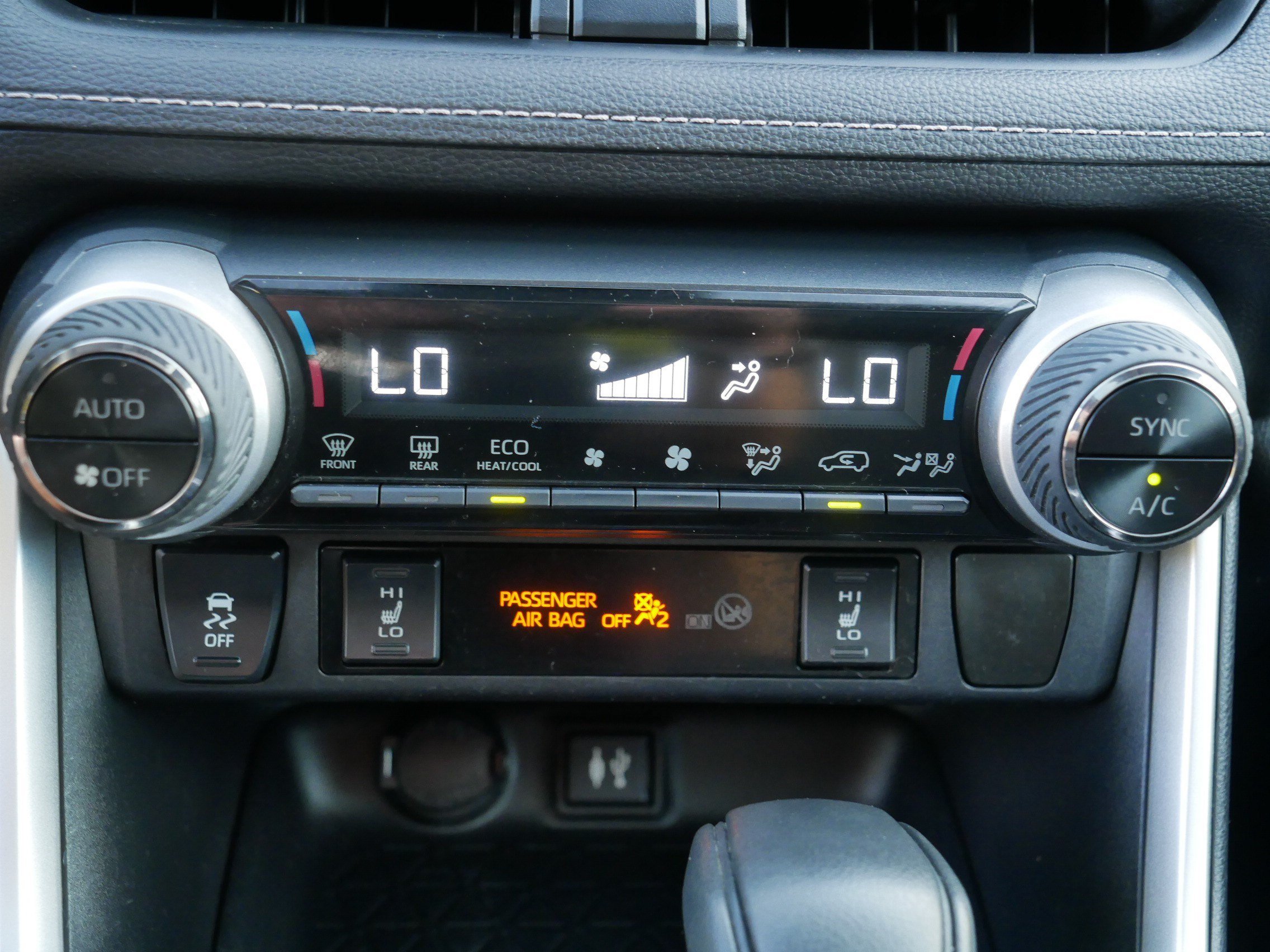 Used 2019 Silver Sky Metallic Toyota XLE image 23