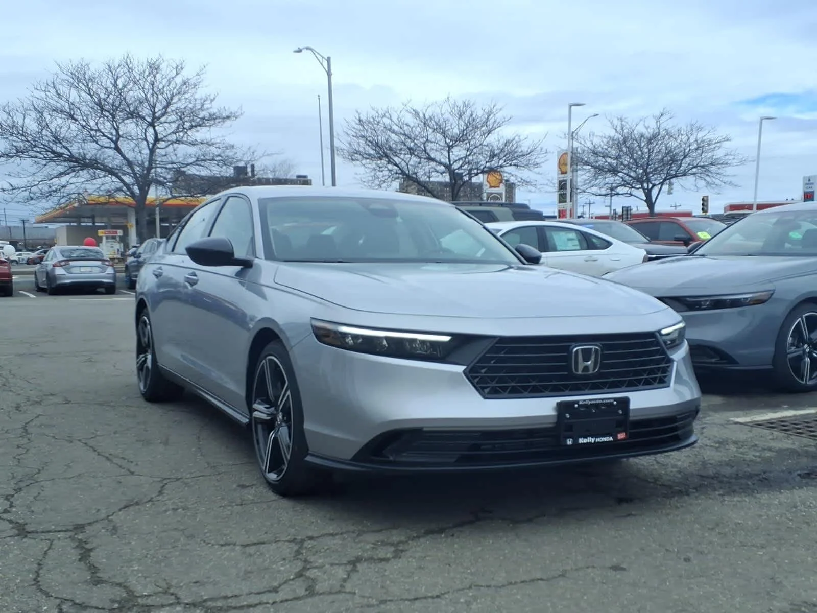 New 2026 Solar Silver Metallic Honda SE image 2