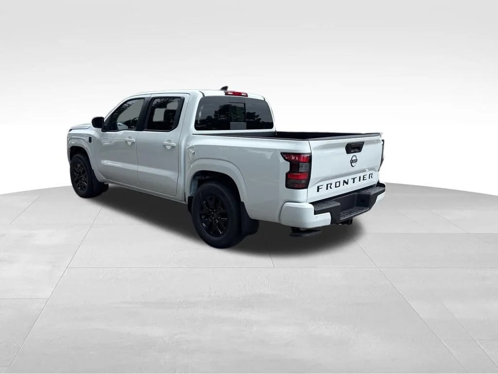 New 2026 Glacier White Nissan Crew Cab SV image 2