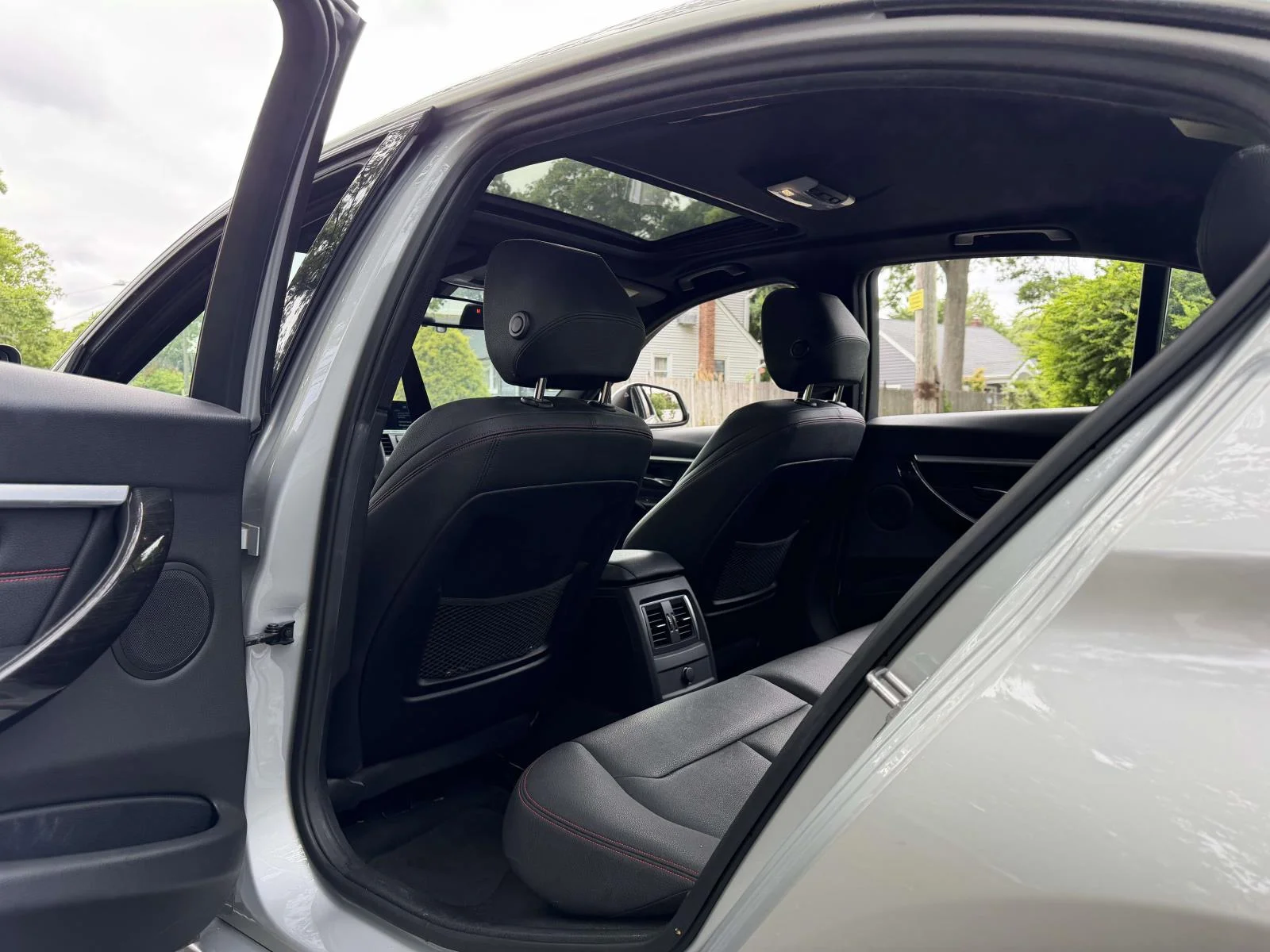 Used 2018 Silver BMW 330i xDrive image 14