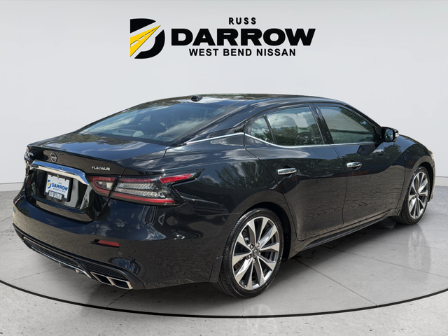 Used 2023 Black Nissan Platinum image 5