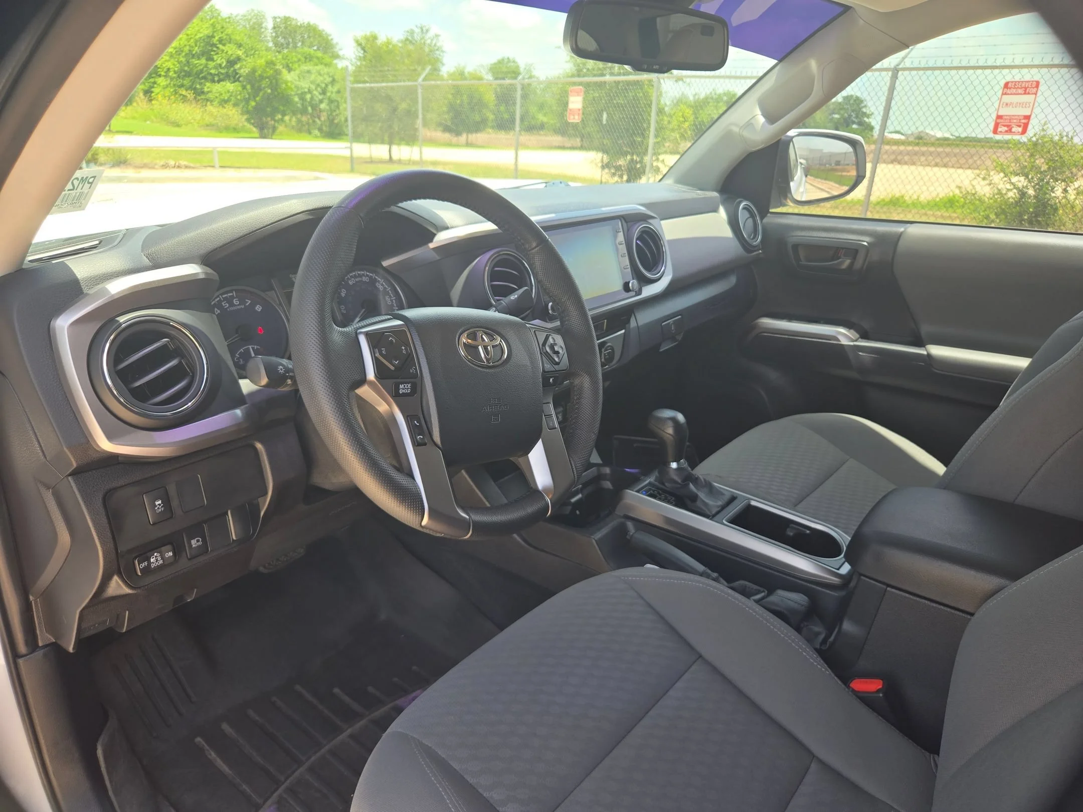 Used 2023 White Toyota SR5 image 11