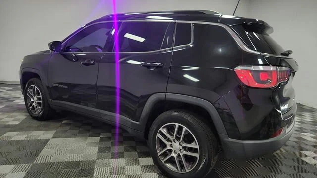 Used 2018 Black Jeep Latitude image 13