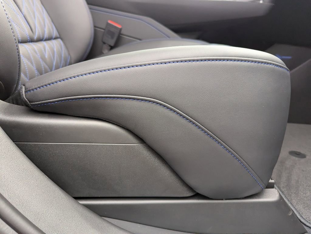 2026 Cadillac Escalade IQL Luxury - Photo 82