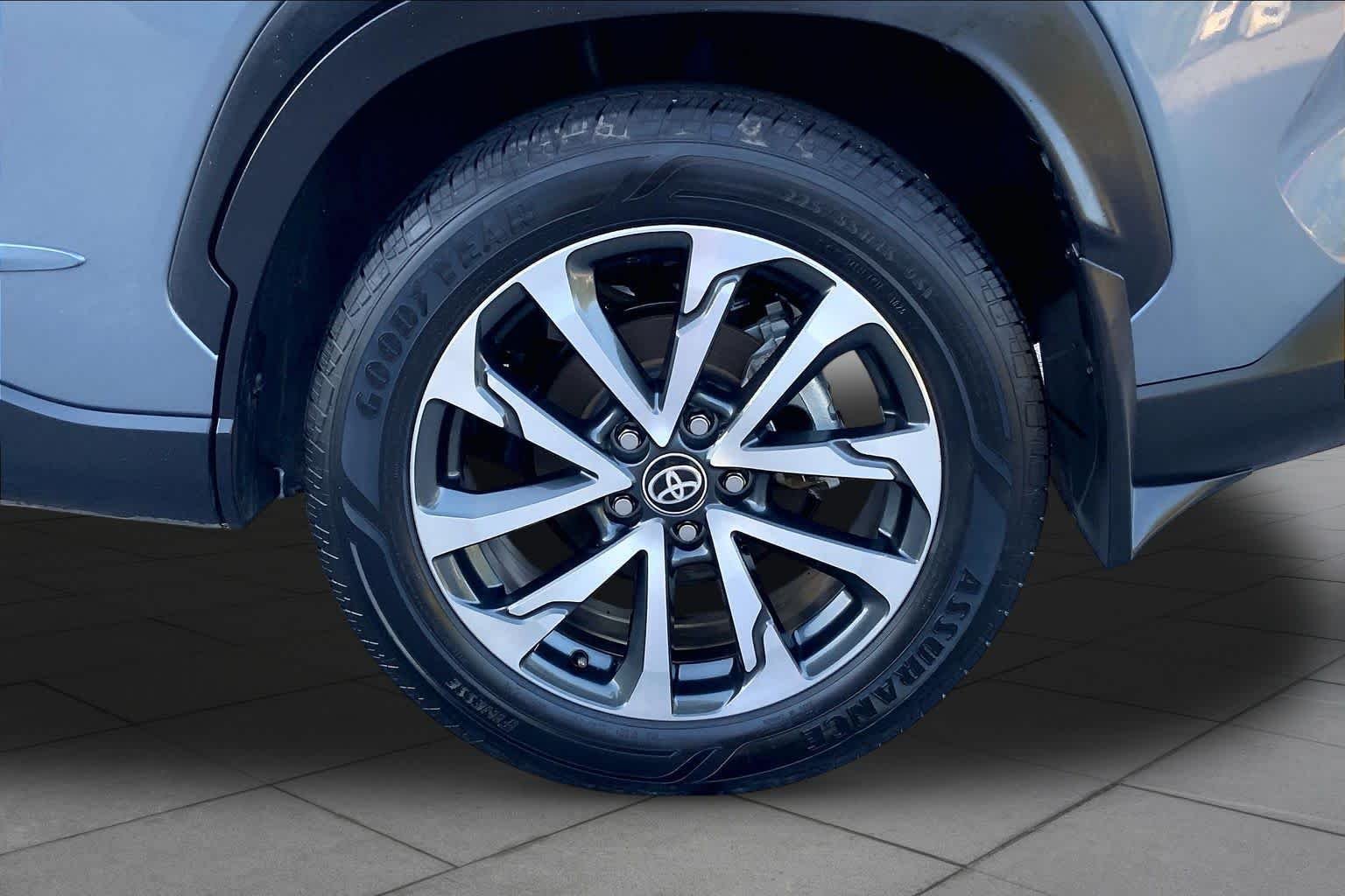 Used 2025 Celestite Toyota XLE image 10