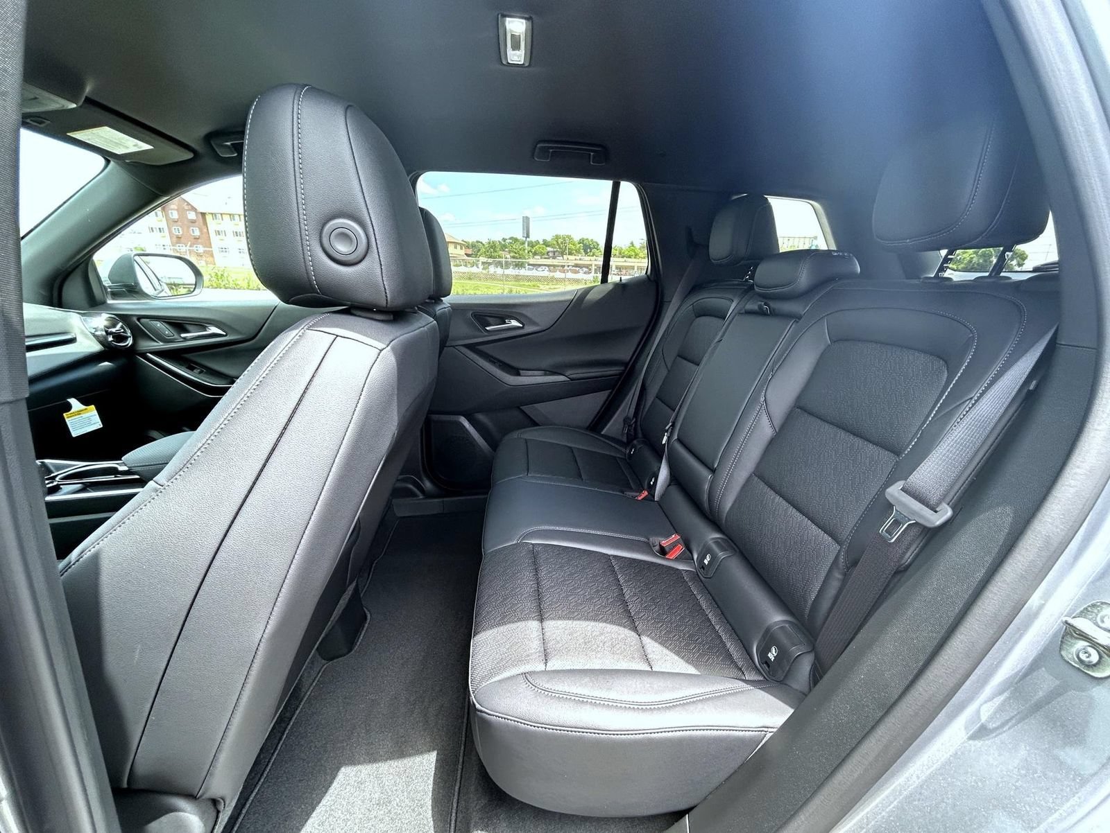 2027 Chevrolet Equinox LT - Photo 20