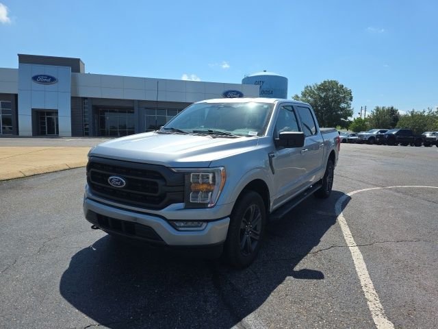 Used 2023 Silver Ford XLT image 7