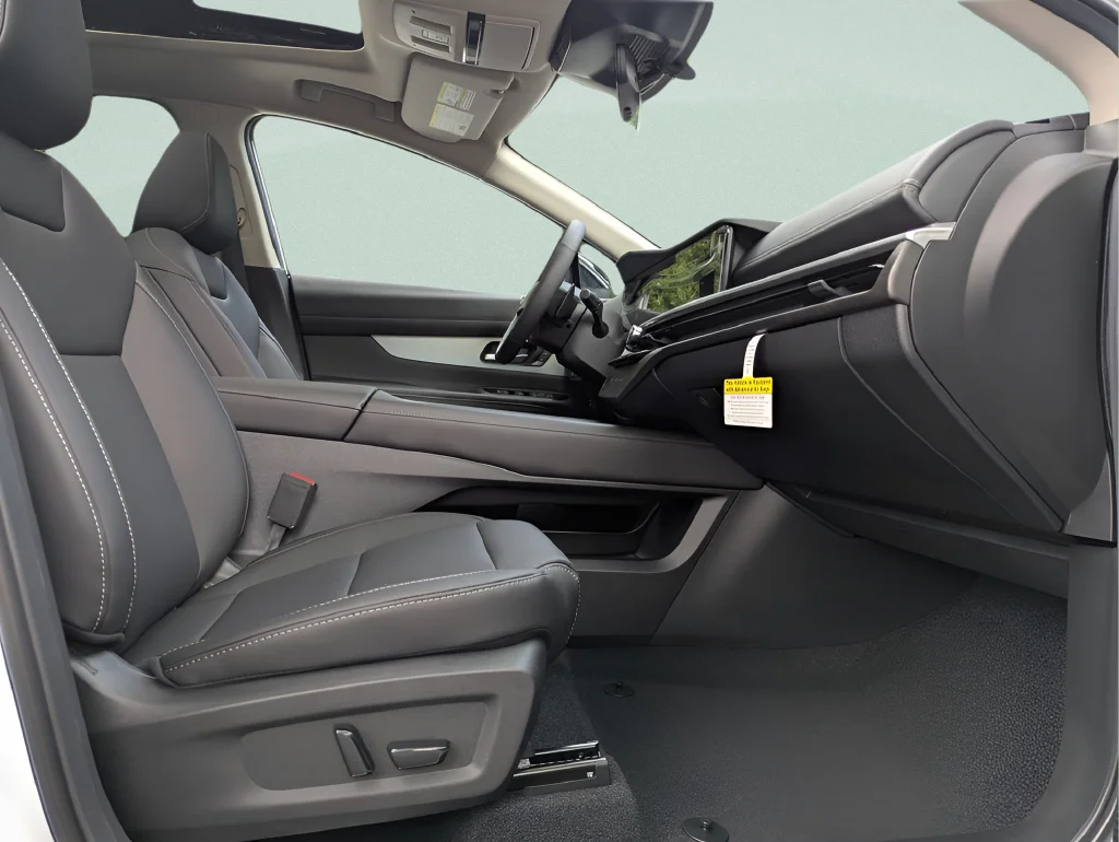 New 2026 White Nissan SL image 22