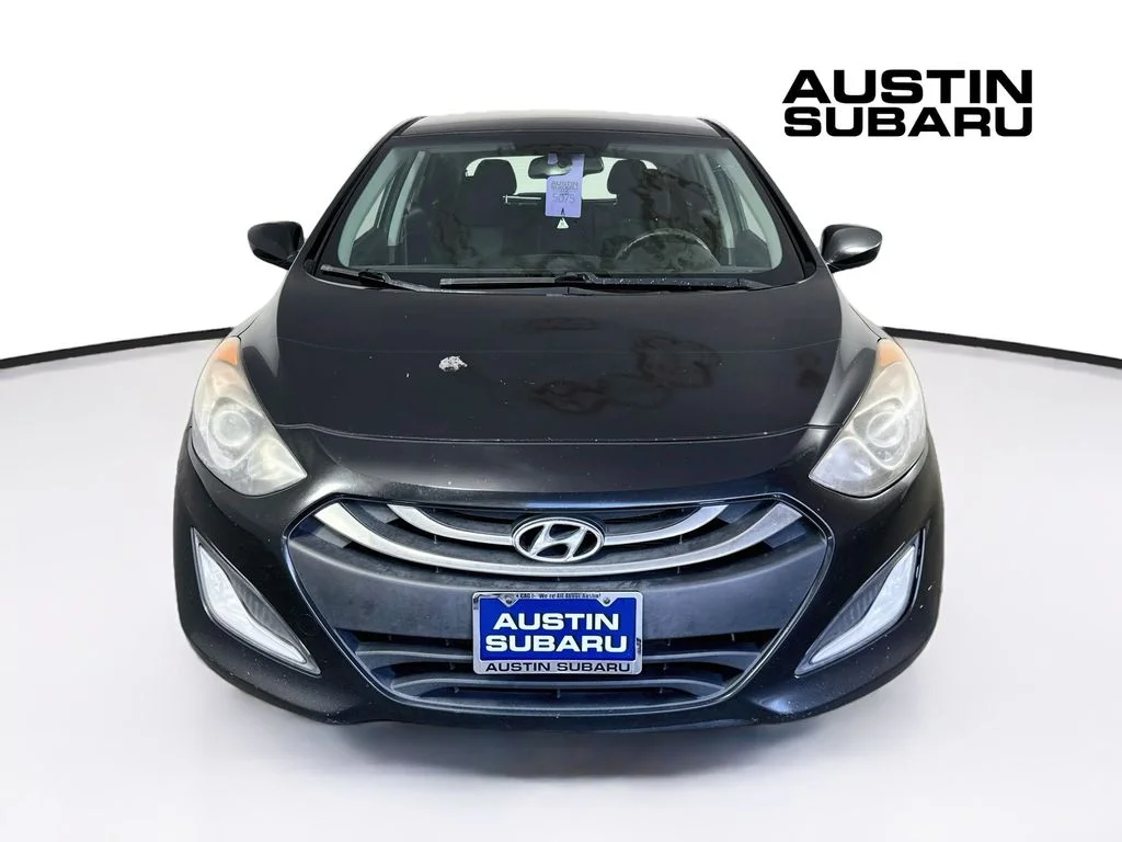 Used 2013 Black Hyundai Base image 2