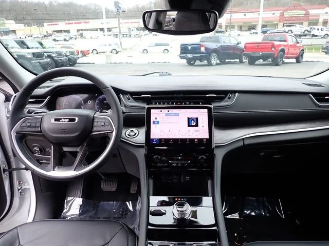 Used 2023 White Jeep Limited image 16