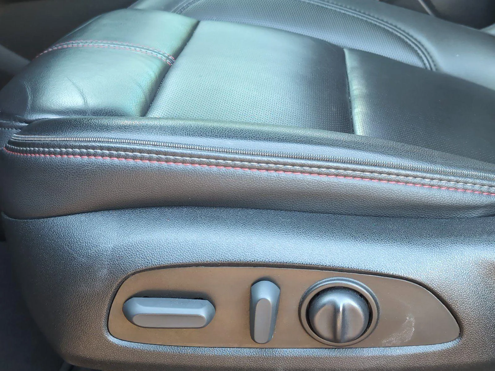 Used 2023 Sterling Gray Metallic Chevrolet RS image 14