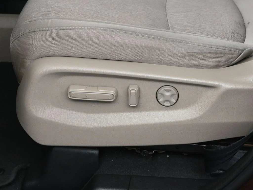 Used 2020 Red Honda EX image 9