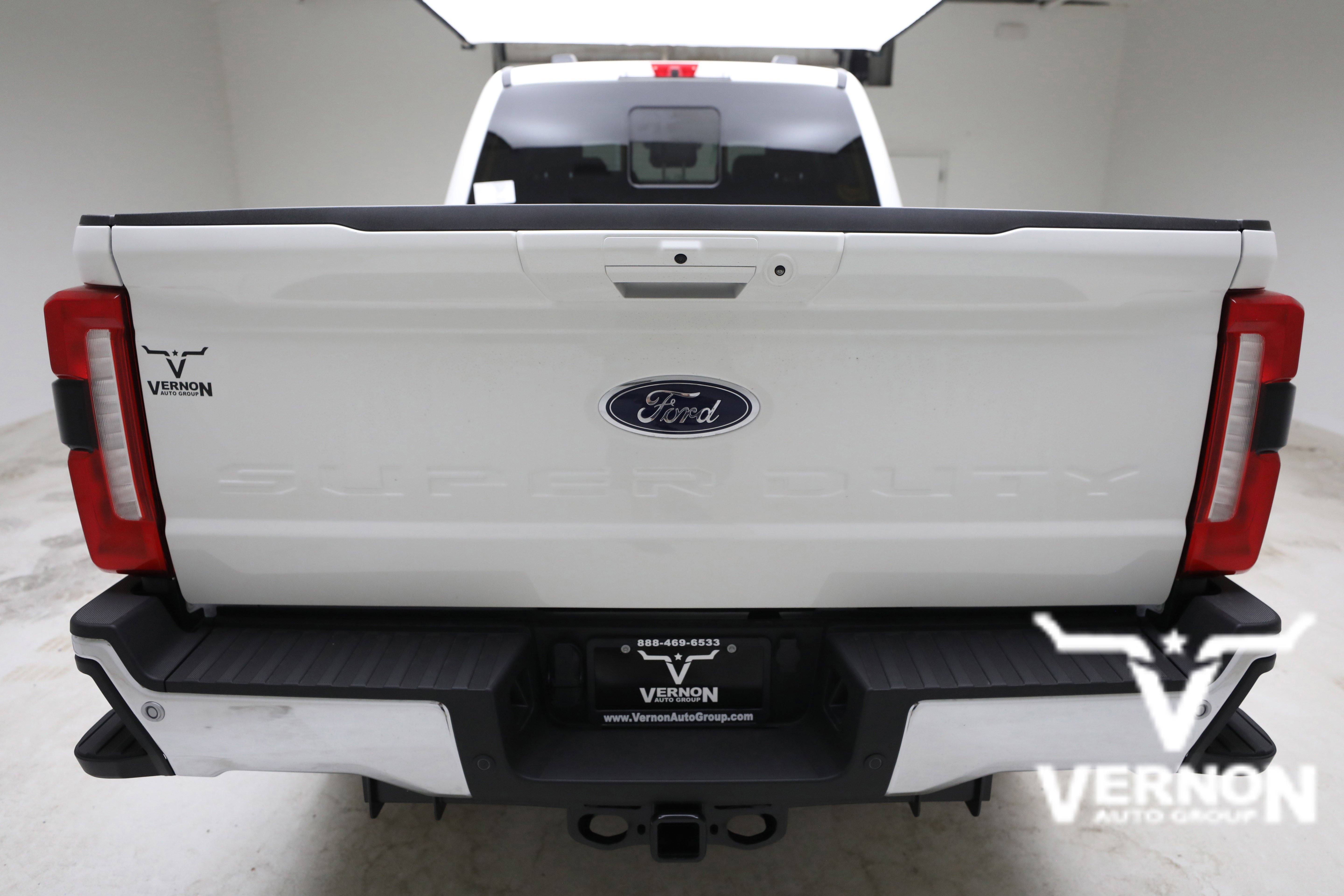 New 2026 Star White Metallic Tri-Coat Ford  image 4