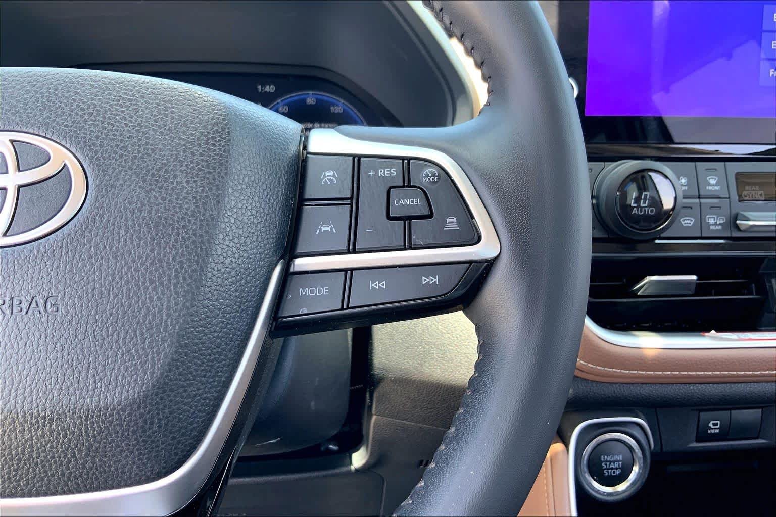 Certified Used 2026 Wind Chill Pearl Toyota Platinum image 24